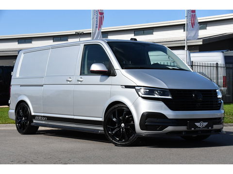 Volkswagen Transporter 2.0 TDI L2H1 32 Bulli Virtual, Adaptieve Cruise, LED, Carplay, Automaat, NAVI, Trekhaak, Sensoren, Uniek!