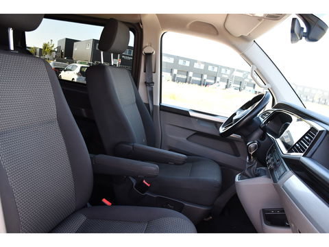 Volkswagen Transporter 2.0 TDI L2H1 30 DC Bulli Virtual, Adaptieve Cruise, 199PK, LED, Electrische deur, Stoelverwarming, Trekhaak, Uniek!
