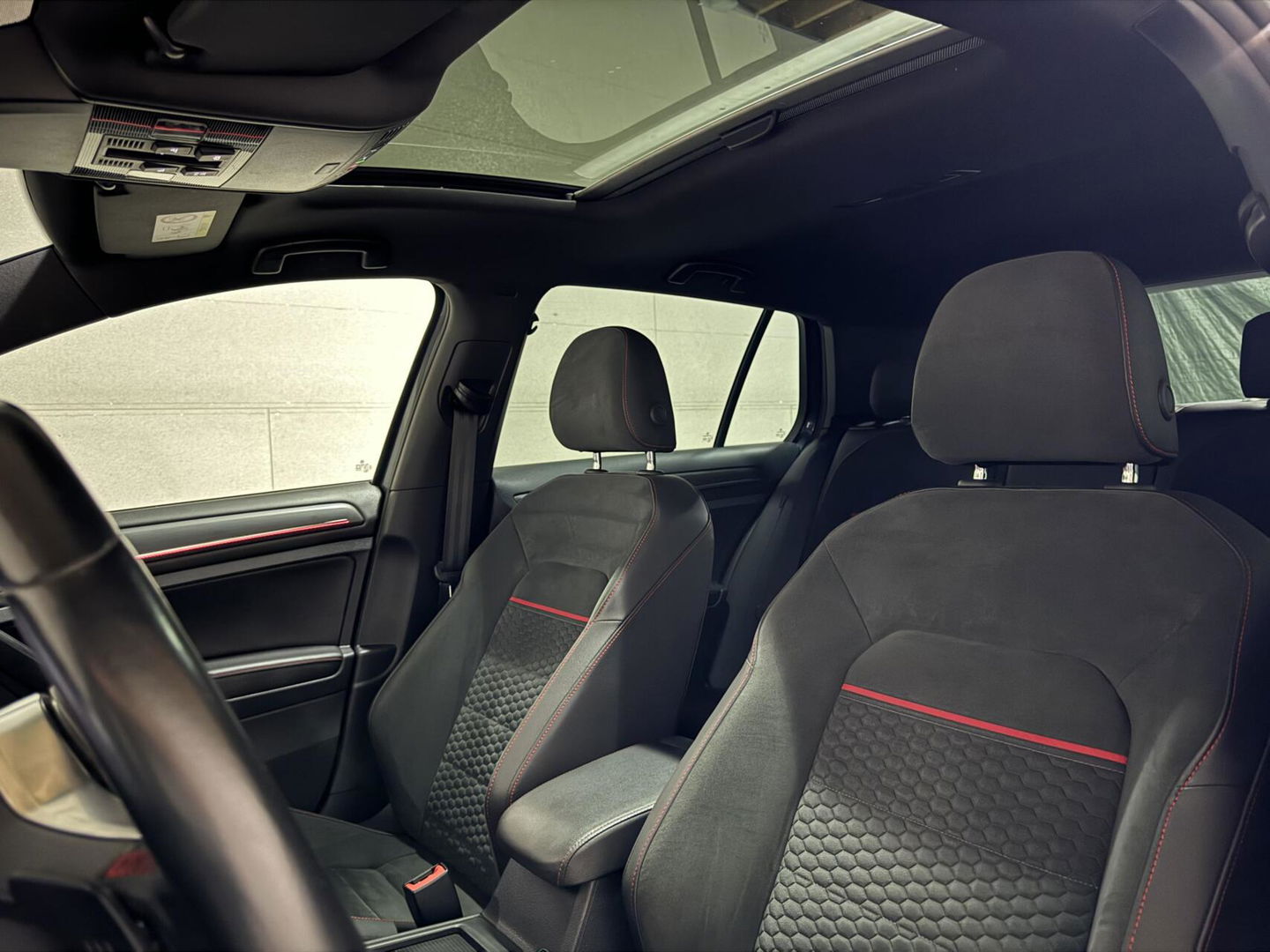 Volkswagen Golf 2.0 TSI GTI Performance Pano Virtual Sfeer Trekh.