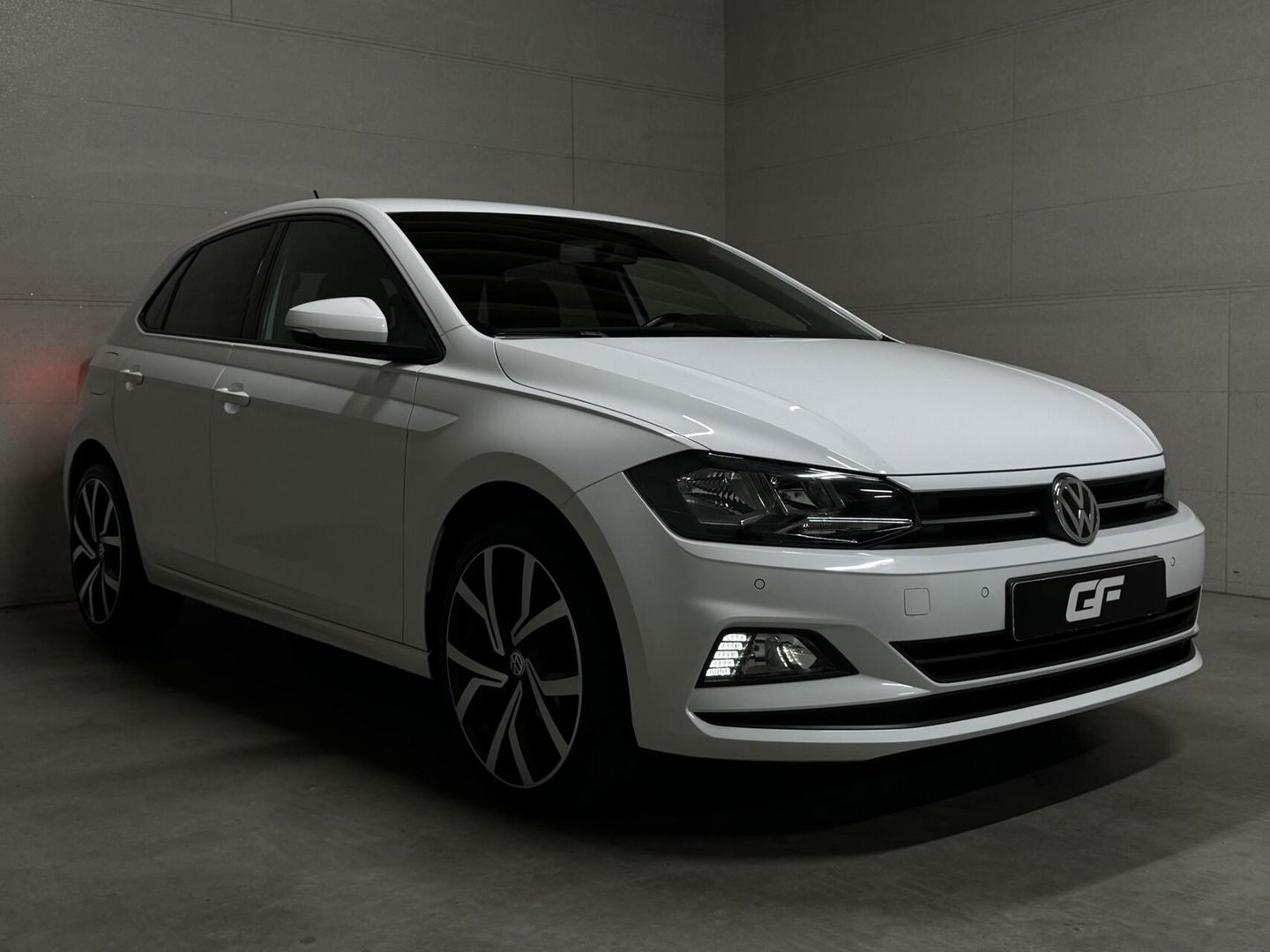 Volkswagen Polo 1.0 TSI 17” R-Line Airco ACC Carplay NAP