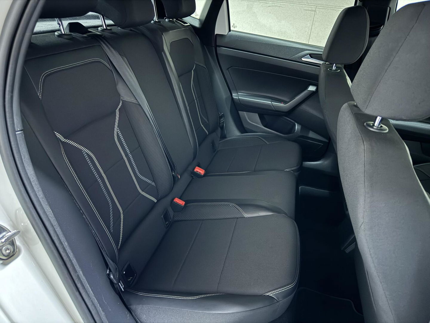 Volkswagen Polo 1.0 TSI 17” R-Line Airco ACC Carplay NAP