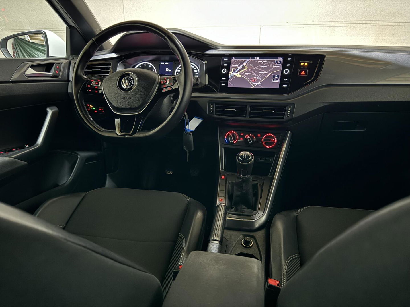 Volkswagen Polo 1.0 TSI 17” R-Line Airco ACC Carplay NAP