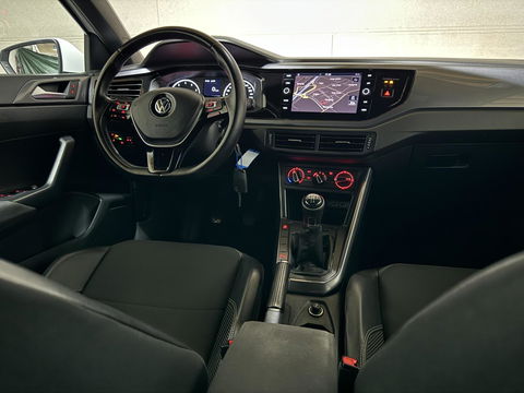 Volkswagen Polo 1.0 TSI 17” R-Line Airco ACC Carplay NAP