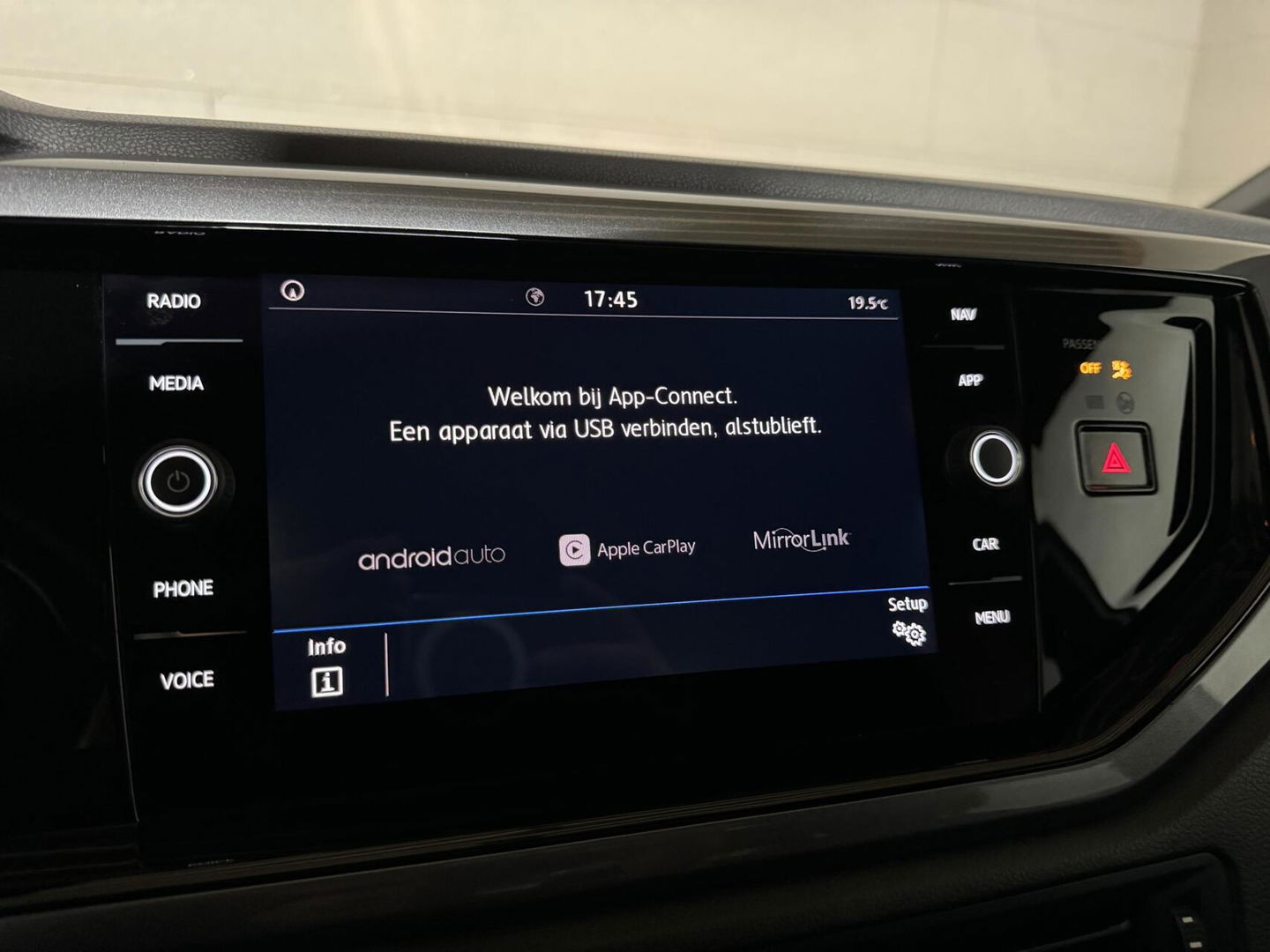 Volkswagen Polo 1.0 TSI 17” R-Line Airco ACC Carplay NAP