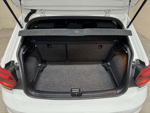 Volkswagen Polo 1.0 TSI 17” R-Line Airco ACC Carplay NAP