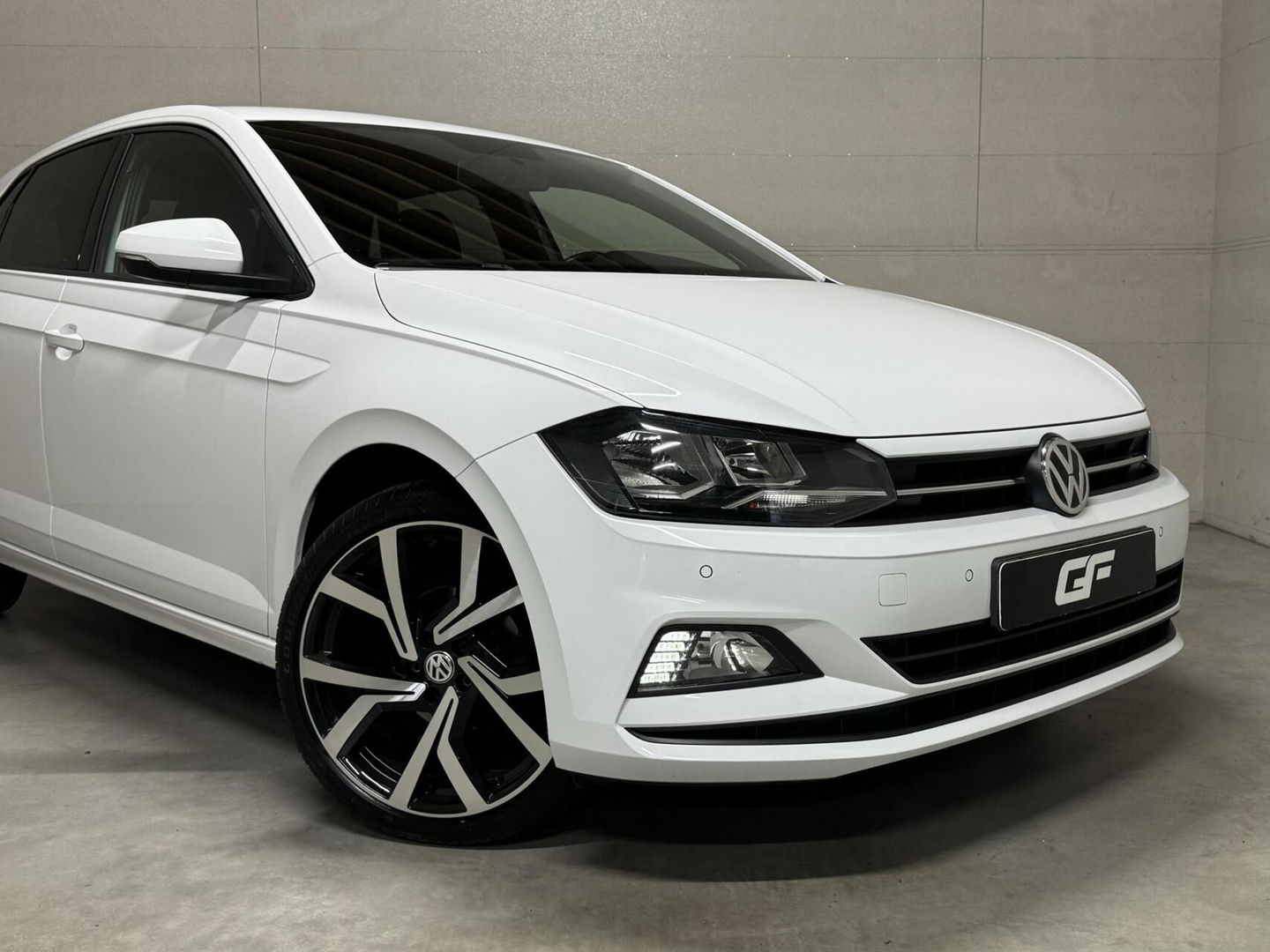 Volkswagen Polo 1.0 TSI 17” R-Line Airco ACC Carplay NAP