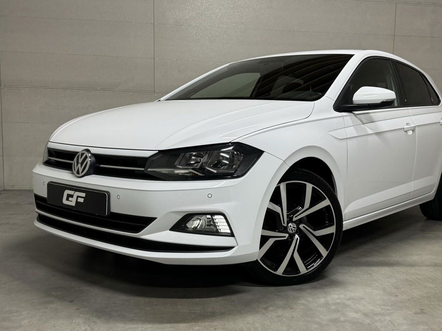 Volkswagen Polo 1.0 TSI 17” R-Line Airco ACC Carplay NAP