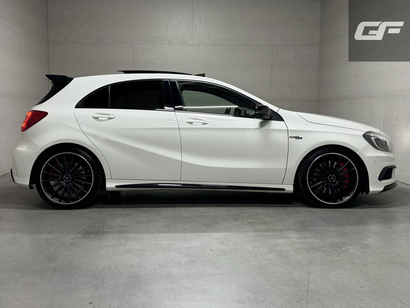 Mercedes-Benz A-Klasse AMG 45 4MATIC Pano RECARO Seats H/K Camera