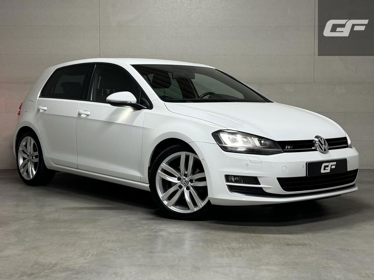 Volkswagen Golf 1.4 TSI Highline R-Line Navi Cruise PDC Led