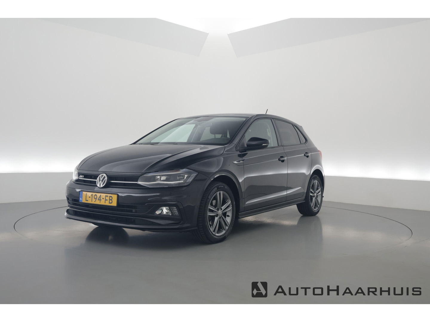 Volkswagen Polo 1.0 TSI R-line DSG | Digi. Dashboard | Adapt. Cruise | Stoelverw. | Apple CarPlay | PDC V+A
