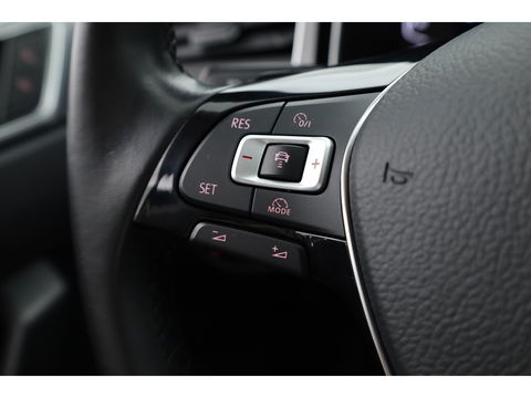 Volkswagen Polo 1.0 TSI R-line DSG | Digi. Dashboard | Adapt. Cruise | Stoelverw. | Apple CarPlay | PDC V+A