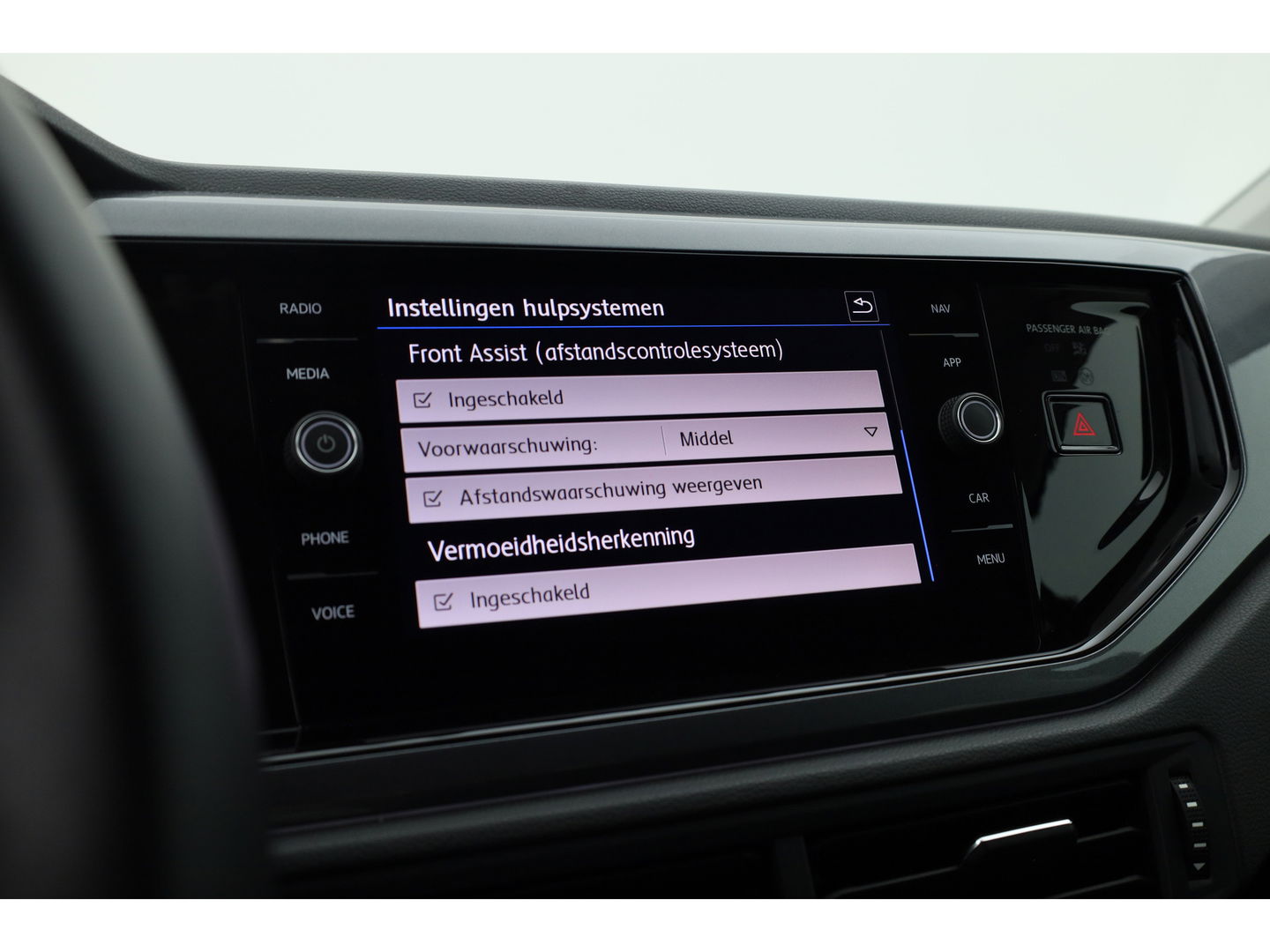 Volkswagen Polo 1.0 TSI R-line DSG | Digi. Dashboard | Adapt. Cruise | Stoelverw. | Apple CarPlay | PDC V+A