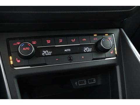 Volkswagen Polo 1.0 TSI R-line DSG | Digi. Dashboard | Adapt. Cruise | Stoelverw. | Apple CarPlay | PDC V+A