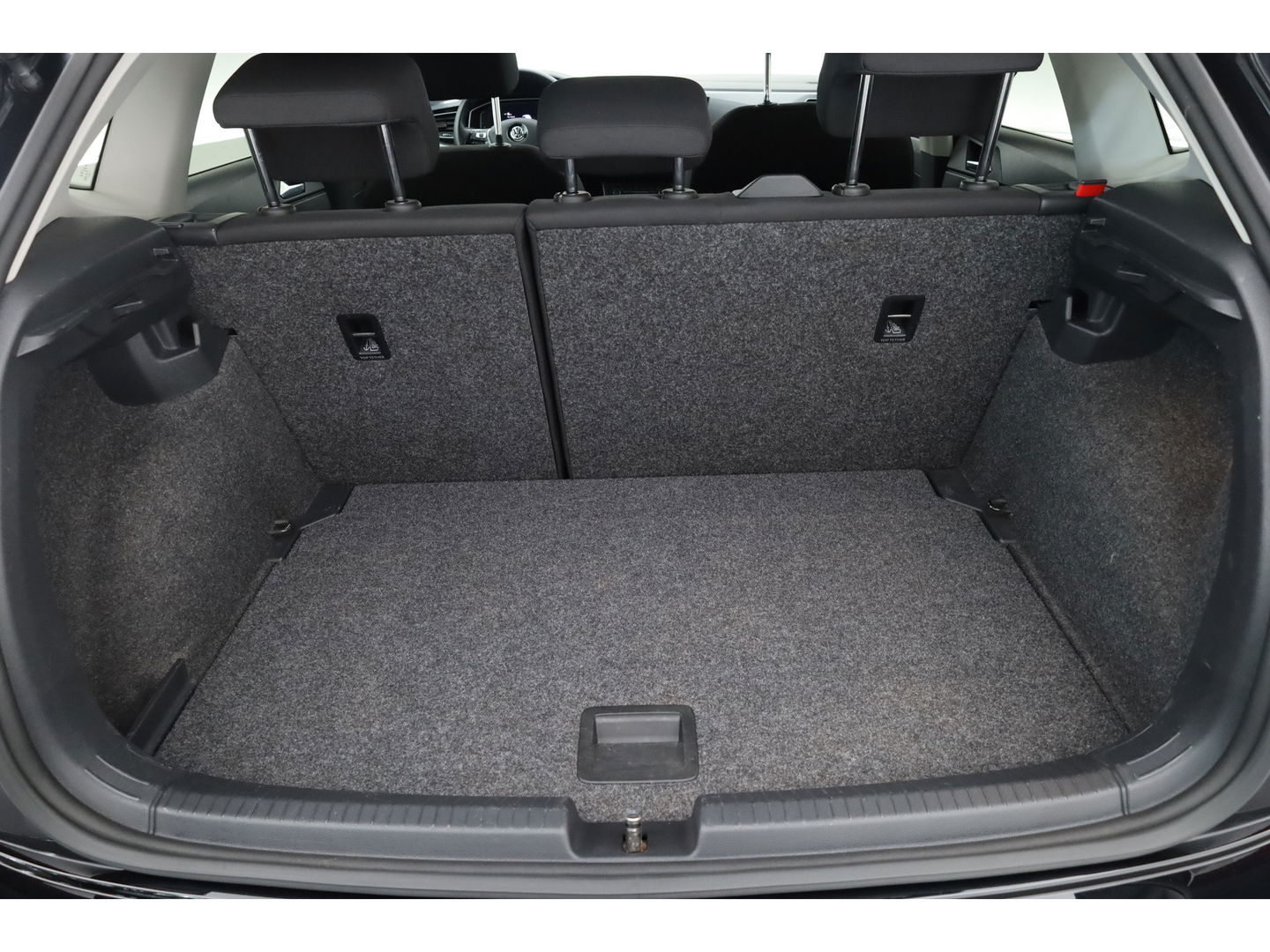 Volkswagen Polo 1.0 TSI R-line DSG | Digi. Dashboard | Adapt. Cruise | Stoelverw. | Apple CarPlay | PDC V+A