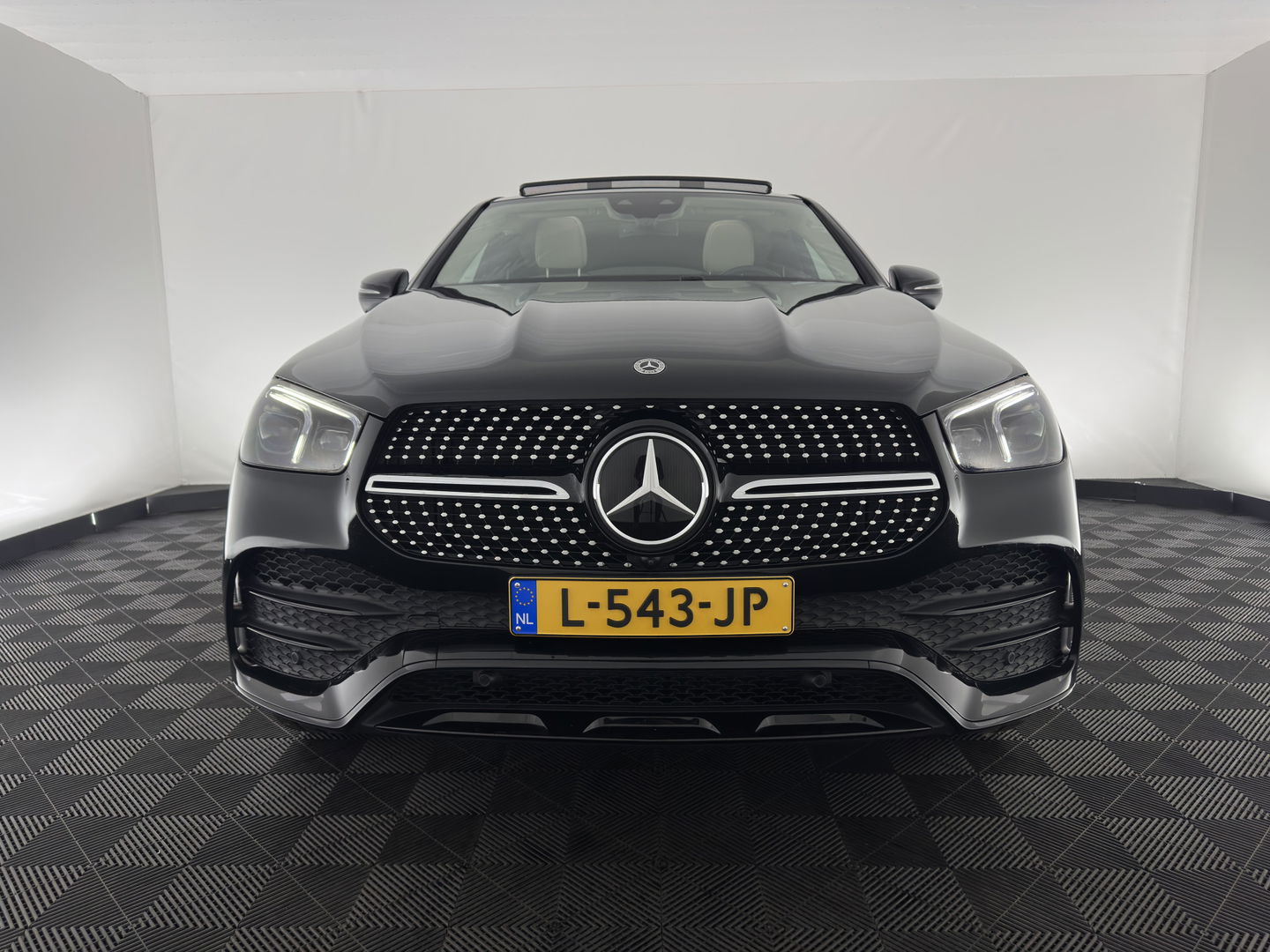Mercedes-Benz GLE Coupé 350 de AMG-Sportpack Premium 4MATIC (INCL-BTW) Aut. *PANO | HEAD-UP | LUXURY-LEATHER | MULTIBEAM-LED | BURMESTER-SOUND | ADAPTIVE-CRUISE | TOP-VIEW | BLIND-SPOT | MEMORY-PACK | HEATED/VENTILATED-COMFORTSEATS | KEYLESS | DAB+ |