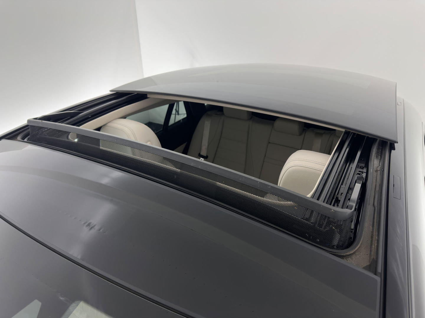 Mercedes-Benz GLE Coupé 350 de AMG-Sportpack Premium 4MATIC (INCL-BTW) Aut. *PANO | HEAD-UP | LUXURY-LEATHER | MULTIBEAM-LED | BURMESTER-SOUND | ADAPTIVE-CRUISE | TOP-VIEW | BLIND-SPOT | MEMORY-PACK | HEATED/VENTILATED-COMFORTSEATS | KEYLESS | DAB+ |