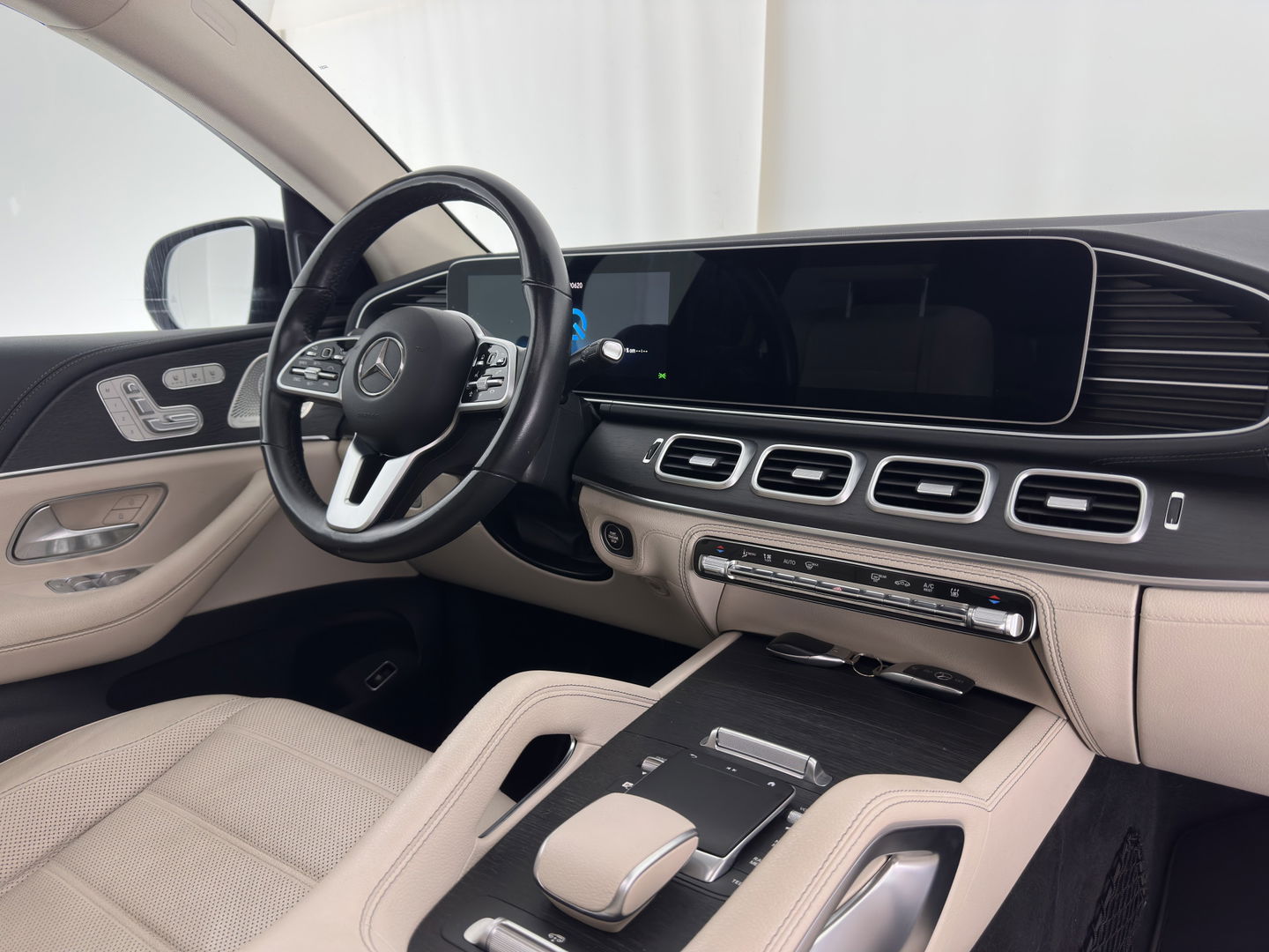 Mercedes-Benz GLE Coupé 350 de AMG-Sportpack Premium 4MATIC (INCL-BTW) Aut. *PANO | HEAD-UP | LUXURY-LEATHER | MULTIBEAM-LED | BURMESTER-SOUND | ADAPTIVE-CRUISE | TOP-VIEW | BLIND-SPOT | MEMORY-PACK | HEATED/VENTILATED-COMFORTSEATS | KEYLESS | DAB+ |
