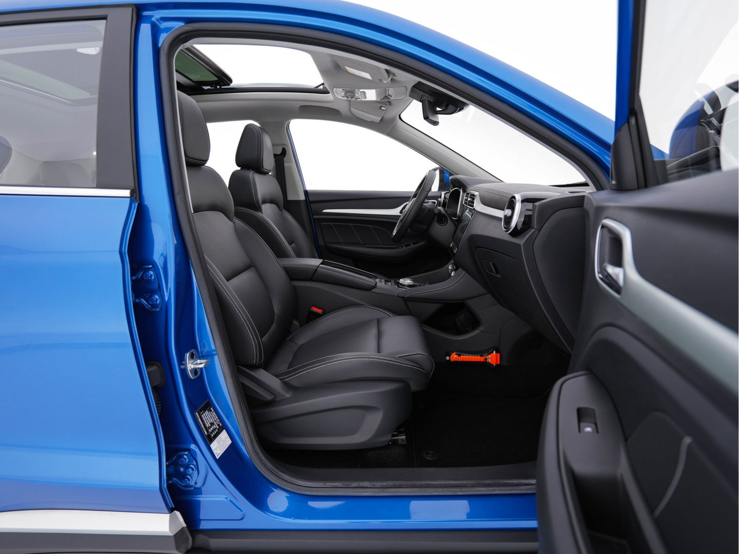 MG ZS EV Luxury 45 kWh {SOH-96 %} (INCL-BTW) Aut. *PANO | LUXURY-LEATHER | CCS-FASTLOADER | KEYLESS | NAVI-FULLMAP | ADAPTIVE-CRUISE | CAMERA | HEATED-SPORTSEATS | CARPLAY | BLINDSPOT | DAB | LANE-ASSIST | PRIVACY-GLASS | 17"