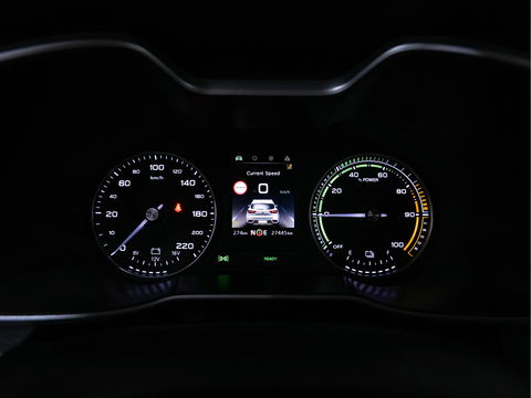 MG ZS EV Luxury 45 kWh {SOH-96 %} (INCL-BTW) Aut. *PANO | LUXURY-LEATHER | CCS-FASTLOADER | KEYLESS | NAVI-FULLMAP | ADAPTIVE-CRUISE | CAMERA | HEATED-SPORTSEATS | CARPLAY | BLINDSPOT | DAB | LANE-ASSIST | PRIVACY-GLASS | 17"