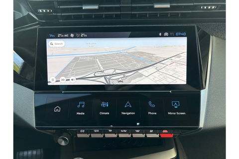 Peugeot 408 1.2 PURETECH ALLUREPACK AUTOMAAT 130PK AIRCO NAVI CLIMA PDC-CAMERA I-TOGGLE.