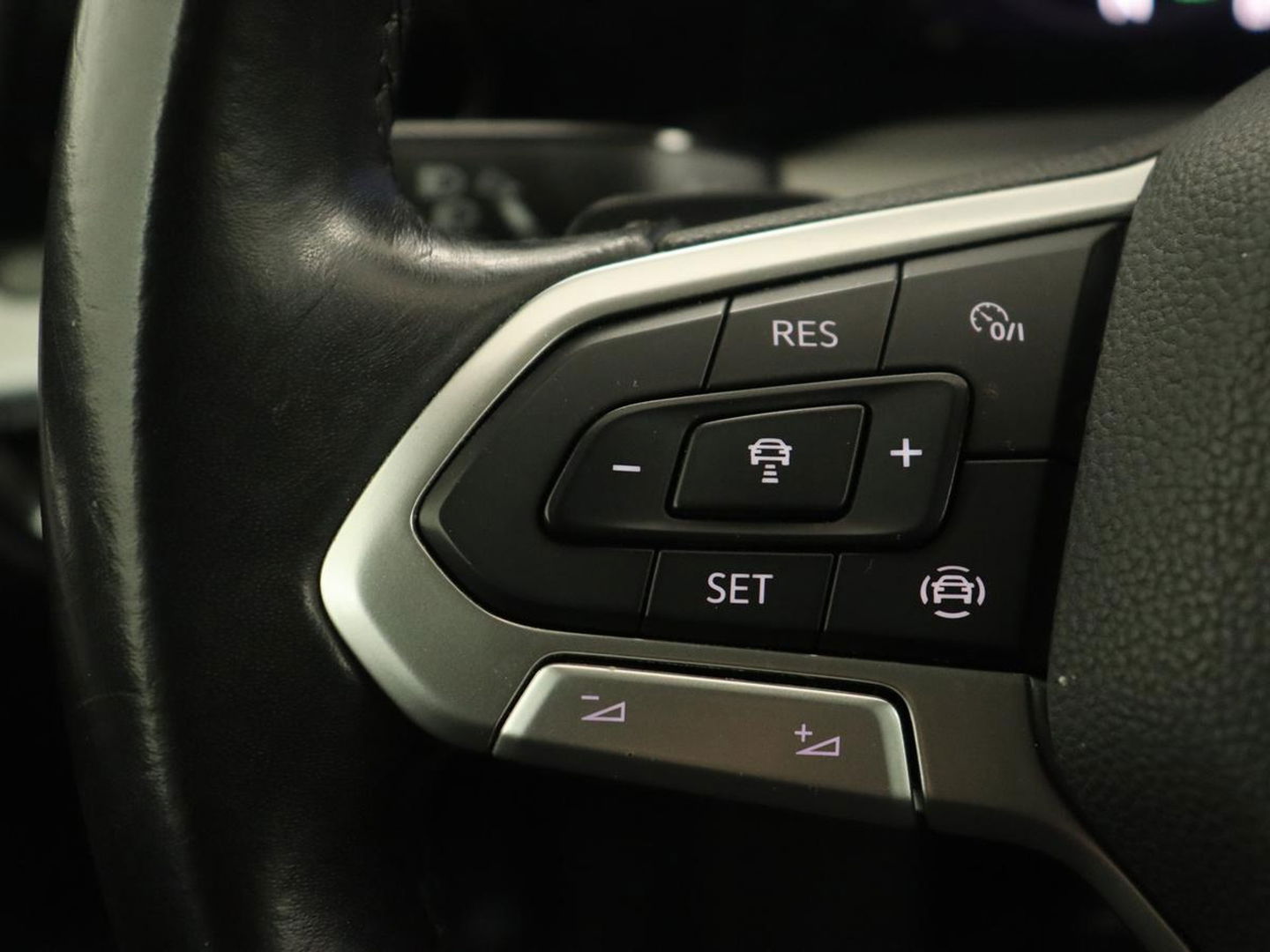 Volkswagen Golf 1.5 eTSI Style | Carplay | Navigatie | Camera | Adaptive cruise | Digital Cockpit | Full LED | Climate control | Parkeerhulp