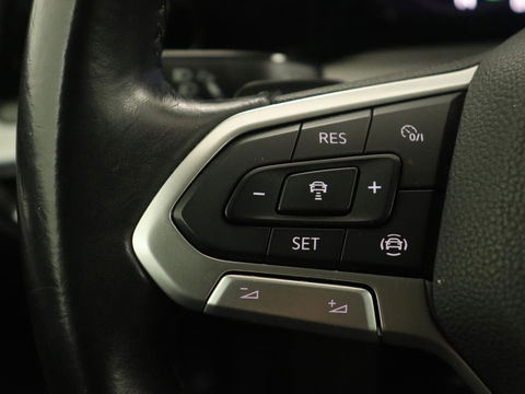 Volkswagen Golf 1.5 eTSI Style | Carplay | Navigatie | Camera | Adaptive cruise | Digital Cockpit | Full LED | Climate control | Parkeerhulp