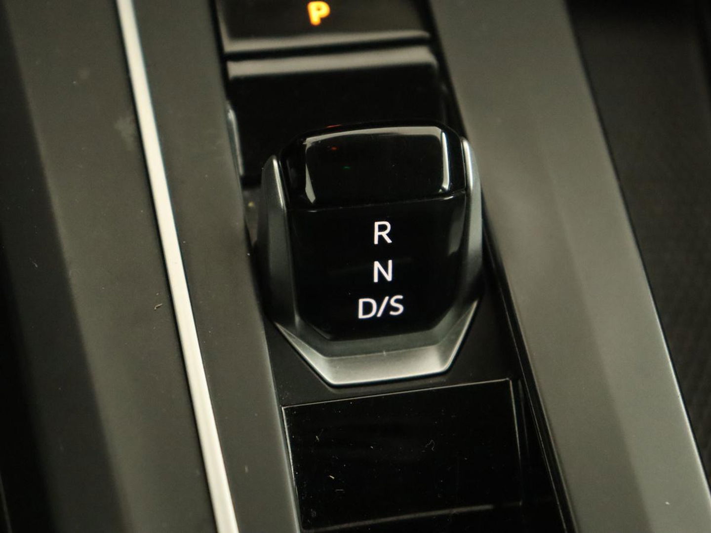 Volkswagen Golf 1.5 eTSI Style | Carplay | Navigatie | Camera | Adaptive cruise | Digital Cockpit | Full LED | Climate control | Parkeerhulp
