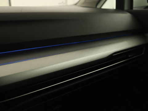Volkswagen Golf 1.5 eTSI Style | Carplay | Navigatie | Camera | Adaptive cruise | Digital Cockpit | Full LED | Climate control | Parkeerhulp