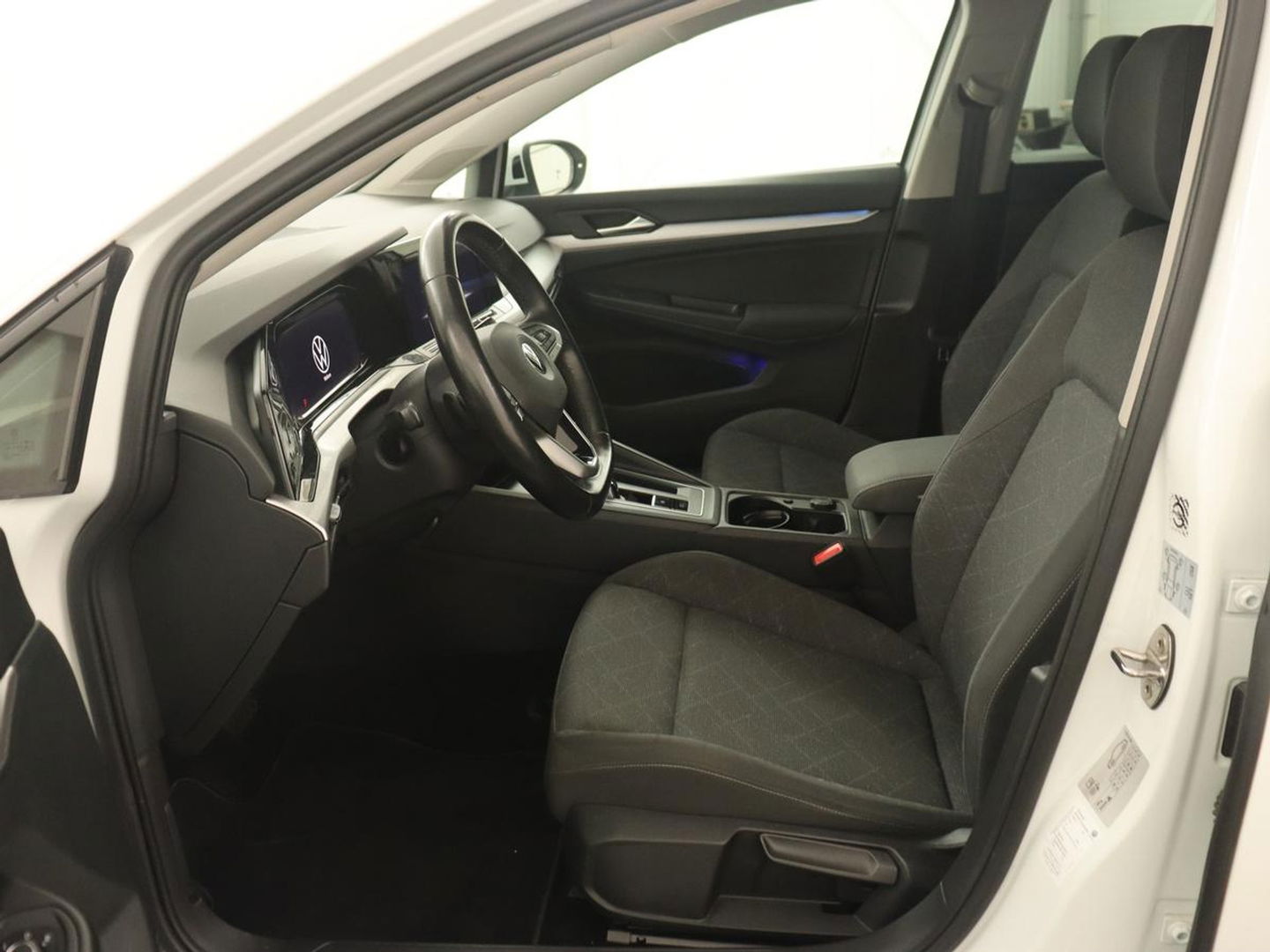 Volkswagen Golf 1.5 eTSI Style | Carplay | Navigatie | Camera | Adaptive cruise | Digital Cockpit | Full LED | Climate control | Parkeerhulp