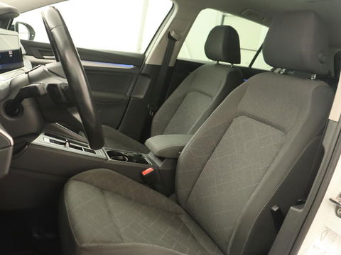 Volkswagen Golf 1.5 eTSI Style | Carplay | Navigatie | Camera | Adaptive cruise | Digital Cockpit | Full LED | Climate control | Parkeerhulp