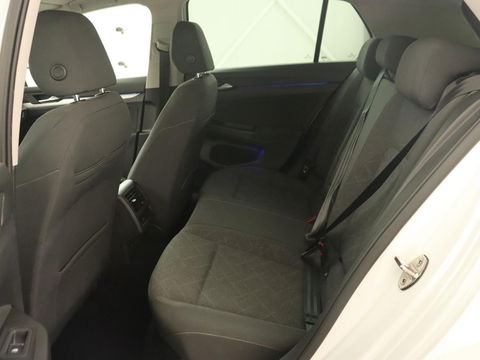 Volkswagen Golf 1.5 eTSI Style | Carplay | Navigatie | Camera | Adaptive cruise | Digital Cockpit | Full LED | Climate control | Parkeerhulp