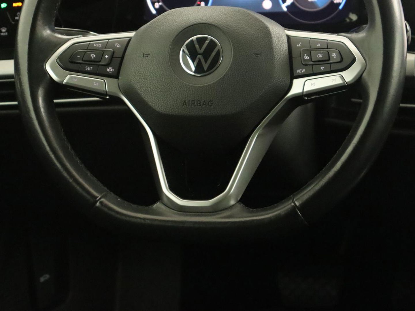 Volkswagen Golf 1.5 eTSI Style | Carplay | Navigatie | Camera | Adaptive cruise | Digital Cockpit | Full LED | Climate control | Parkeerhulp