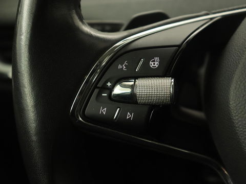 Škoda Enyaq iV 60 | Stoelverwarming | Trekhaak | Matrix LED | Carplay | Stuurverwarming | Navigatie | Half leder | Cruise control | Parkeerhulp