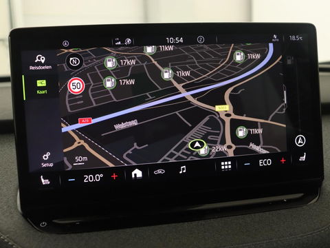 Škoda Enyaq iV 60 | Stoelverwarming | Trekhaak | Matrix LED | Carplay | Stuurverwarming | Navigatie | Half leder | Cruise control | Parkeerhulp