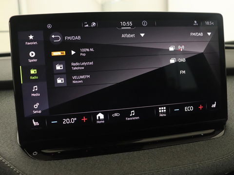 Škoda Enyaq iV 60 | Stoelverwarming | Trekhaak | Matrix LED | Carplay | Stuurverwarming | Navigatie | Half leder | Cruise control | Parkeerhulp