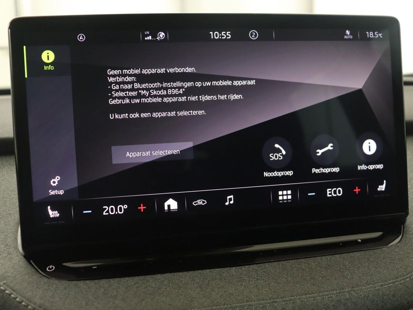 Škoda Enyaq iV 60 | Stoelverwarming | Trekhaak | Matrix LED | Carplay | Stuurverwarming | Navigatie | Half leder | Cruise control | Parkeerhulp