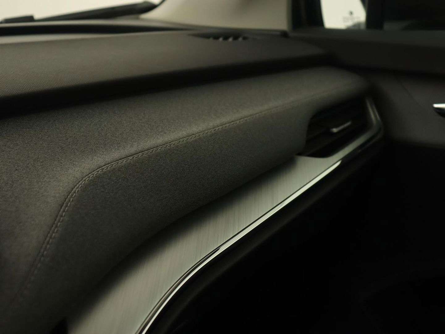 Škoda Enyaq iV 60 | Stoelverwarming | Trekhaak | Matrix LED | Carplay | Stuurverwarming | Navigatie | Half leder | Cruise control | Parkeerhulp