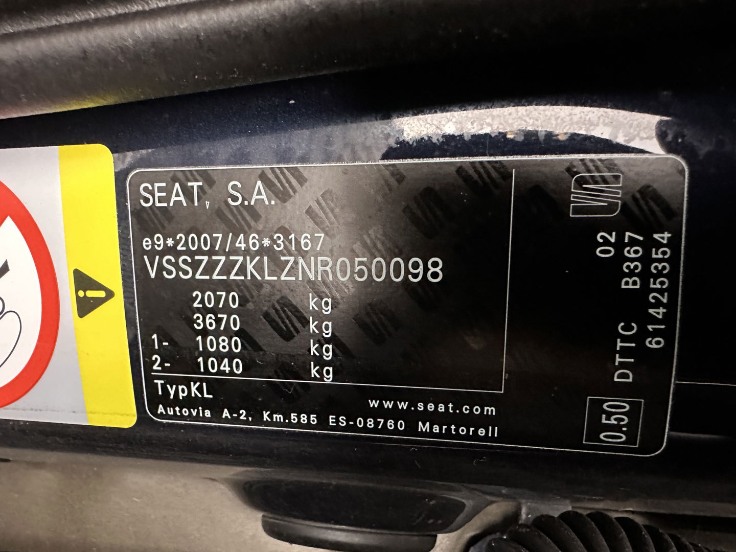 SEAT Leon Sportstourer 2.0 TDI FR Business Intense (INCL-BTW) Aut. *PANO | FULL-LED | ADAPTIVE-CRUISE | DIGI-COCKPIT | NAVI-FULLMAP | LEATHER-MICROFIBRE | CARPLAY | KEYLESS | SHIFT-PADDLES | SPORT-SEATS | AMBIENT-LIGHT | CAMERA | 17''ALU | T