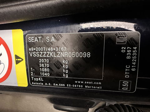 SEAT Leon Sportstourer 2.0 TDI FR Business Intense (INCL-BTW) Aut.  *PANO | FULL-LED | ADAPTIVE-CRUISE | DIGI-COCKPIT | NAVI-FULLMAP | LEATHER-MICROFIBRE | CARPLAY | KEYLESS | SHIFT-PADDLES | SPORT-SEATS | AMBIENT-LIGHT | CAMERA | 17''ALU | T