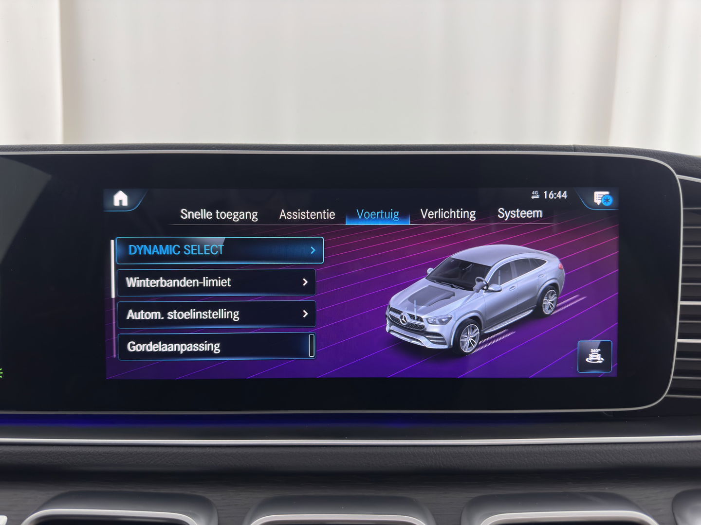 Mercedes-Benz GLE Coupé 350 de AMG-Sportpack Premium 4MATIC (INCL-BTW) Aut. *PANO | HEAD-UP | LUXURY-LEATHER | MULTIBEAM-LED | BURMESTER-SOUND | ADAPTIVE-CRUISE | TOP-VIEW | BLIND-SPOT | MEMORY-PACK | HEATED/VENTILATED-COMFORTSEATS | KEYLESS | DAB+ |