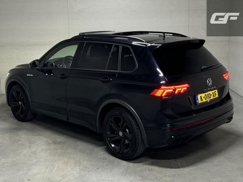 Volkswagen Tiguan 1.5 TSI R-Line Black Style Pano H/K NAP