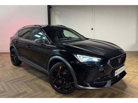 CUPRA Formentor 1.4 e-Hybrid VZ PANO KEYLESS 360