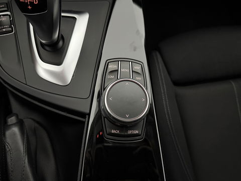 BMW 3 Serie 318i Executive | LED l Clima l Cruise l  Navigatie l Parkeersens. l Stoelverw. l NAP