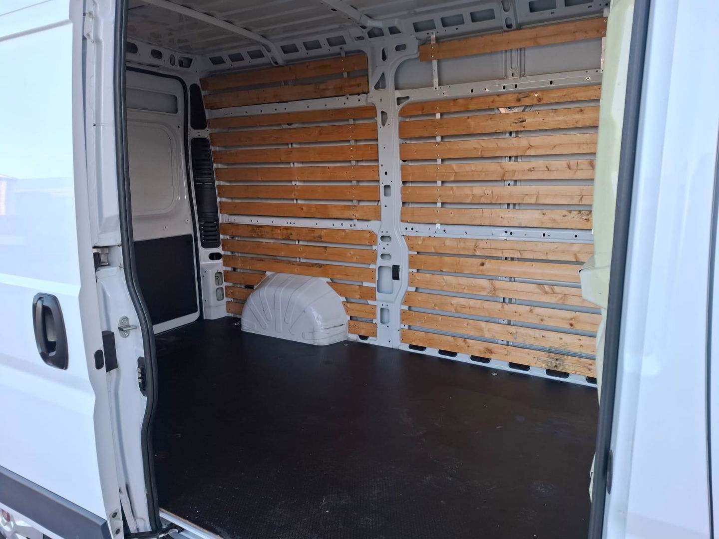 Fiat Ducato 33 2.3 MultiJet L2H2 AIRCO / CRUISE CONTROLE / NAVI / N.A.P / 3 ZITS