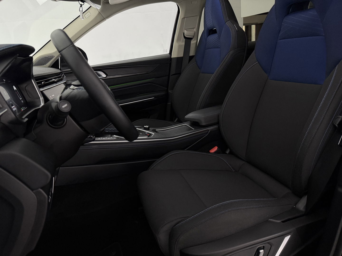 Lynk Co 01 1.5 | Pano | 360° | Virtual | Sfeerverl. | Memory | Adaptive Cruise | Carplay