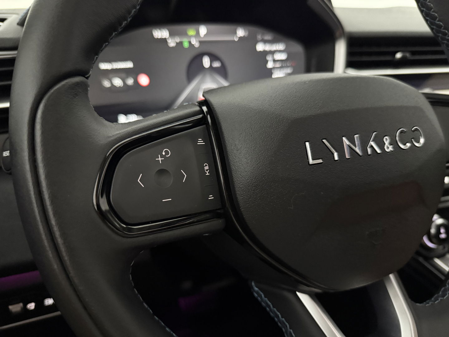 Lynk Co 01 1.5 | Pano | 360° | Virtual | Sfeerverl. | Memory | Adaptive Cruise | Carplay