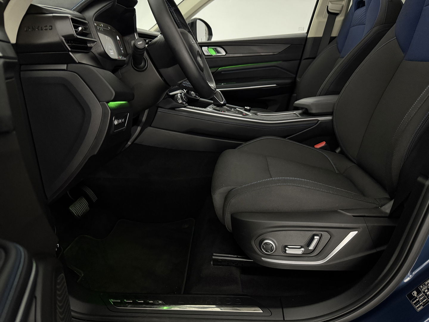 Lynk Co 01 1.5 | Pano | 360° | Virtual | Sfeerverl. | Memory | Adaptive Cruise | Carplay