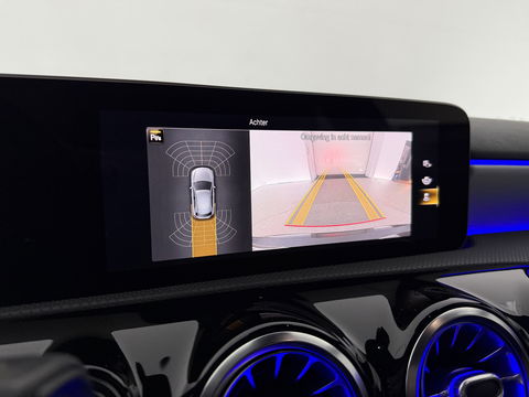 Mercedes-Benz A-Klasse AMG 35 4MATIC 306PK | Sfeerverl. | Virtual | Burmester | Sportstoelen | Camera | Carplay | LED