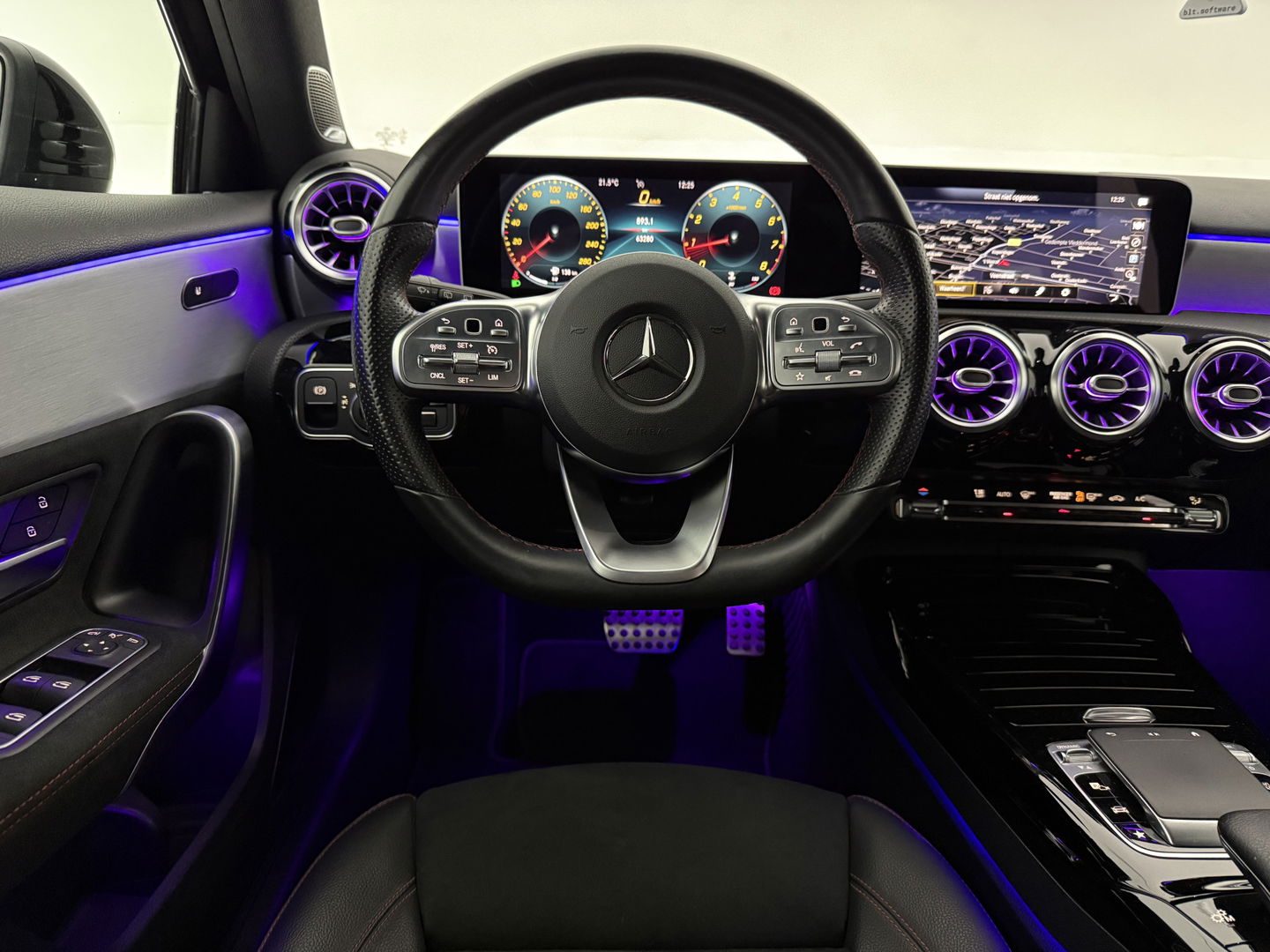 Mercedes-Benz A-Klasse AMG 35 4MATIC 306PK | Sfeerverl. | Virtual | Burmester | Sportstoelen | Camera | Carplay | LED