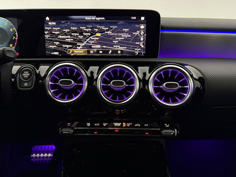 Mercedes-Benz A-Klasse AMG 35 4MATIC 306PK | Sfeerverl. | Virtual | Burmester | Sportstoelen | Camera | Carplay | LED